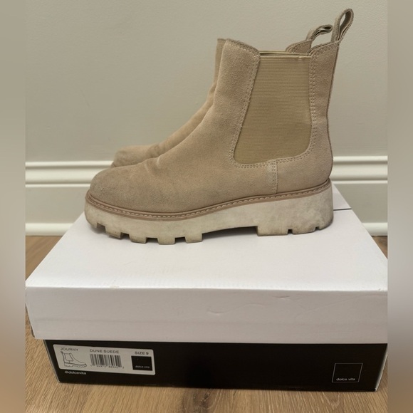 Dolce Vita Journy Women’s boots. Size 9. Dune Suede color. - Picture 1 of 7